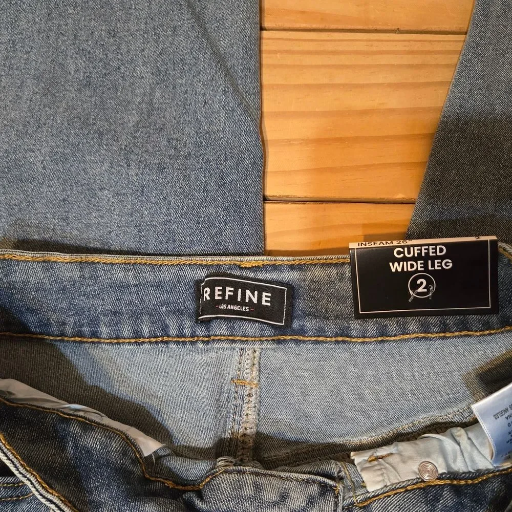 NWT - Refine Los Angeles Cuffed Wide Leg Jeans - Picture 4 of 6